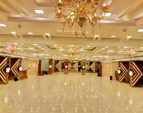 Madhav-Banquet-Kalyan-Exterior-and-Parking