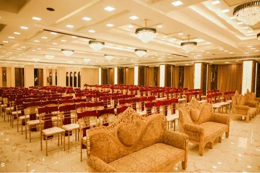 Madhav Banquet Kalyan Photos - Luxury Wedding Hall Interior and Decor
